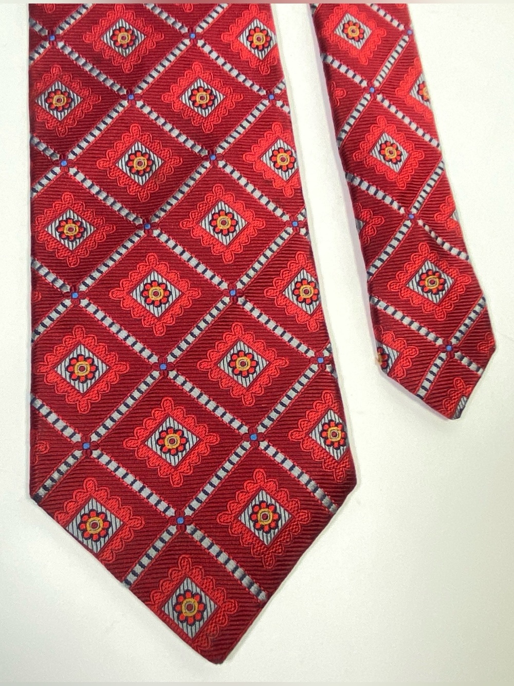 Jos. A. Bank Men's Tie 100% Silk Made In Italy Jacquard Geometric Red/White/Blue